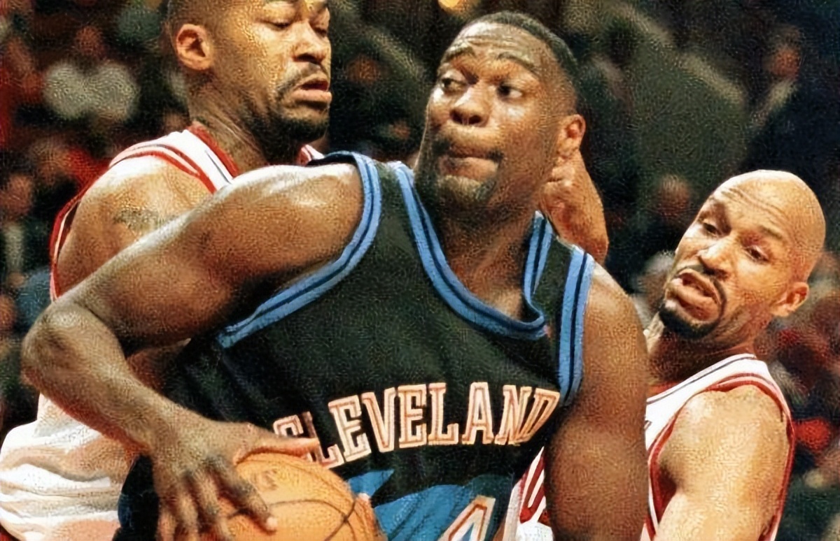 nba为什么没有坎普（暴力美学的扣篮大师，却因肥胖淡出联盟-“雨人”坎普）