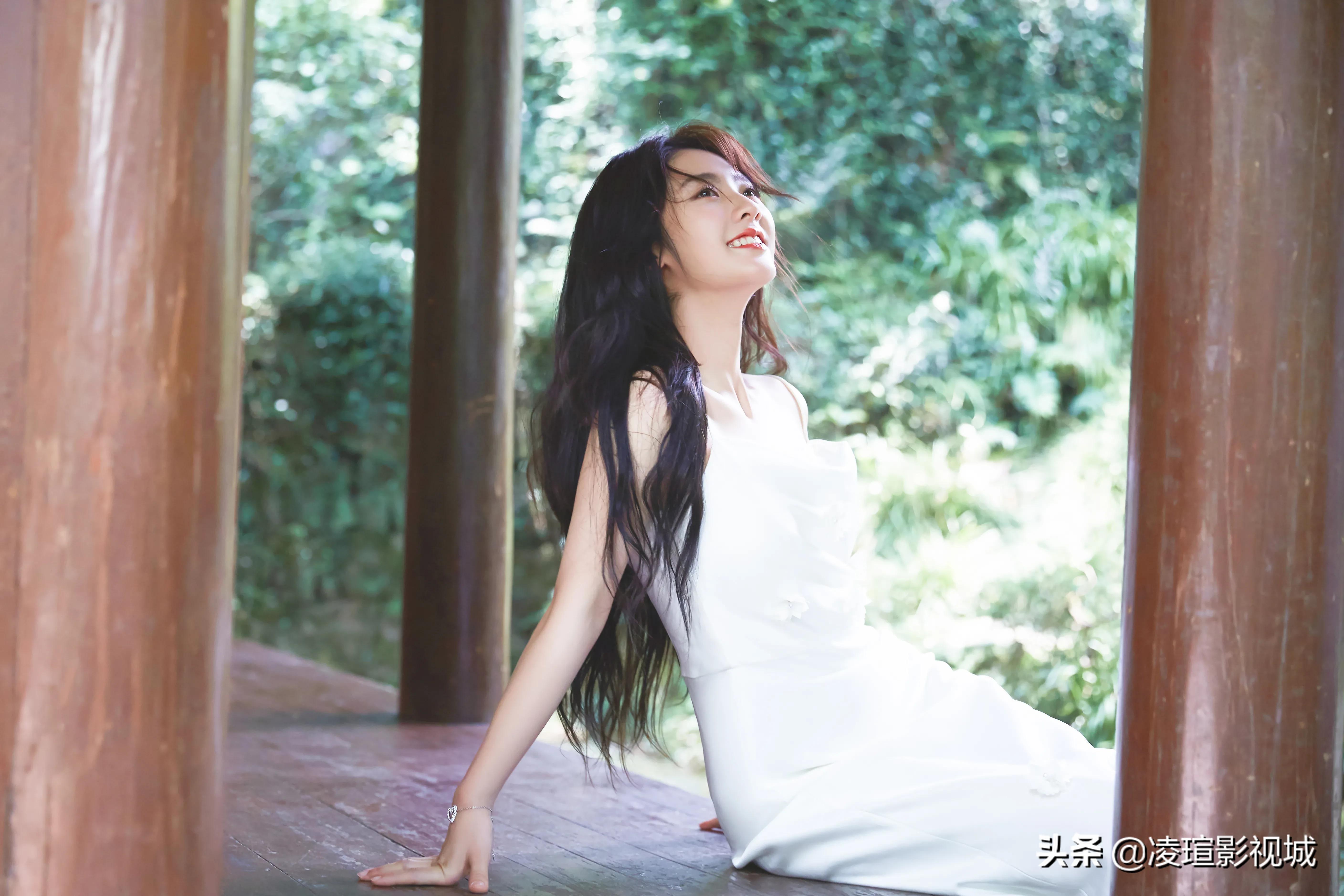 明星壁纸图片分享：邢菲（2）