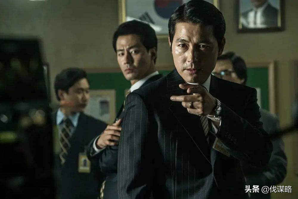 12位总统有11个结局悲惨，韩国青瓦台真正的“魔咒”在检察院？