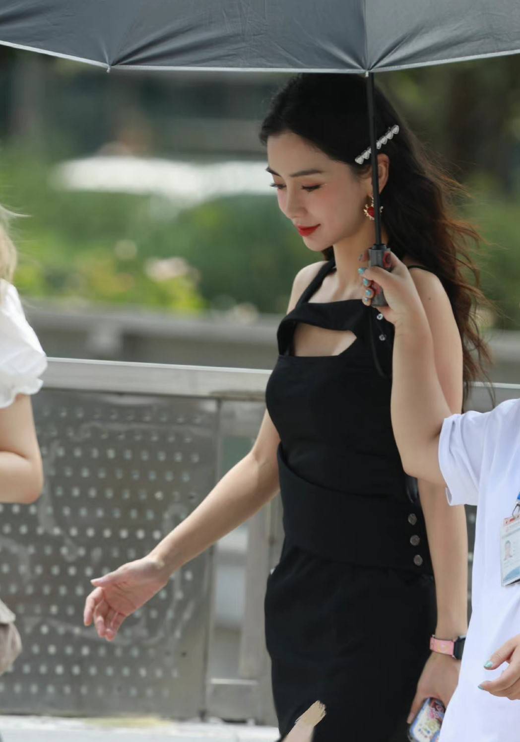 萌探最新嘉宾路透照曝光 欧阳娜娜马丽状态极佳