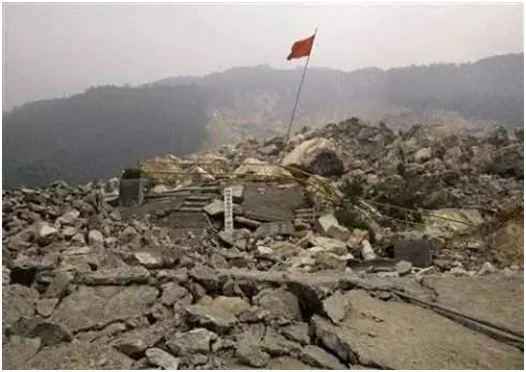 汶川地震时，扔下学生独自逃跑的老师，唯有我女儿可以用生命保护