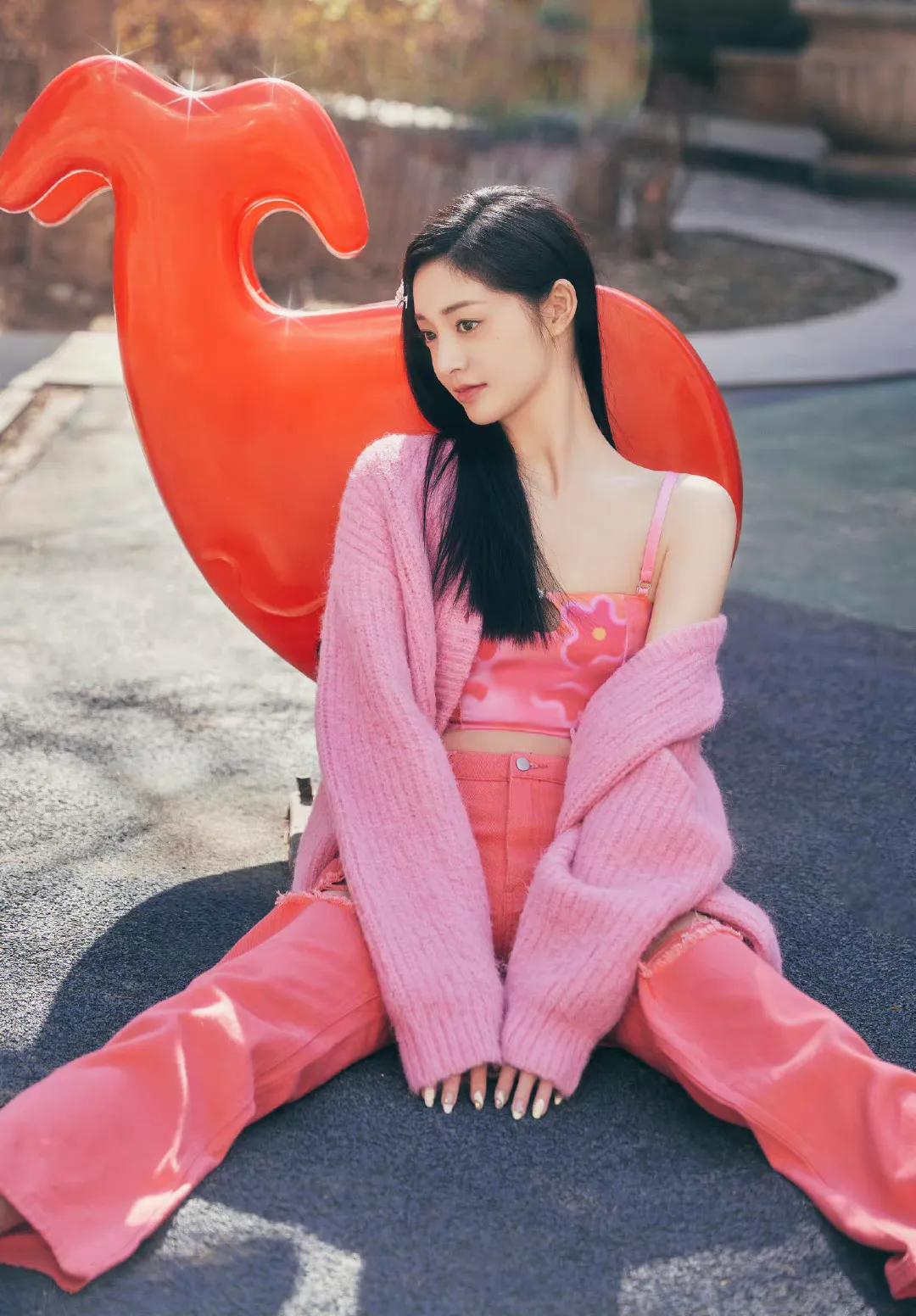 周洁琼近期穿搭