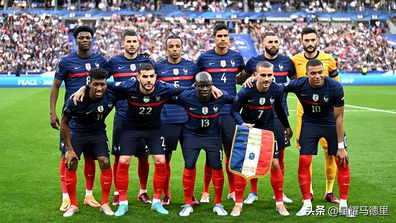 法国公布世界杯25人名单：本泽马姆巴佩领豪阵！博格巴坎特缺席