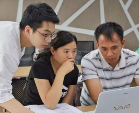 河南教师工资单火了，金额看上去有点心酸，老师也需要养家糊口