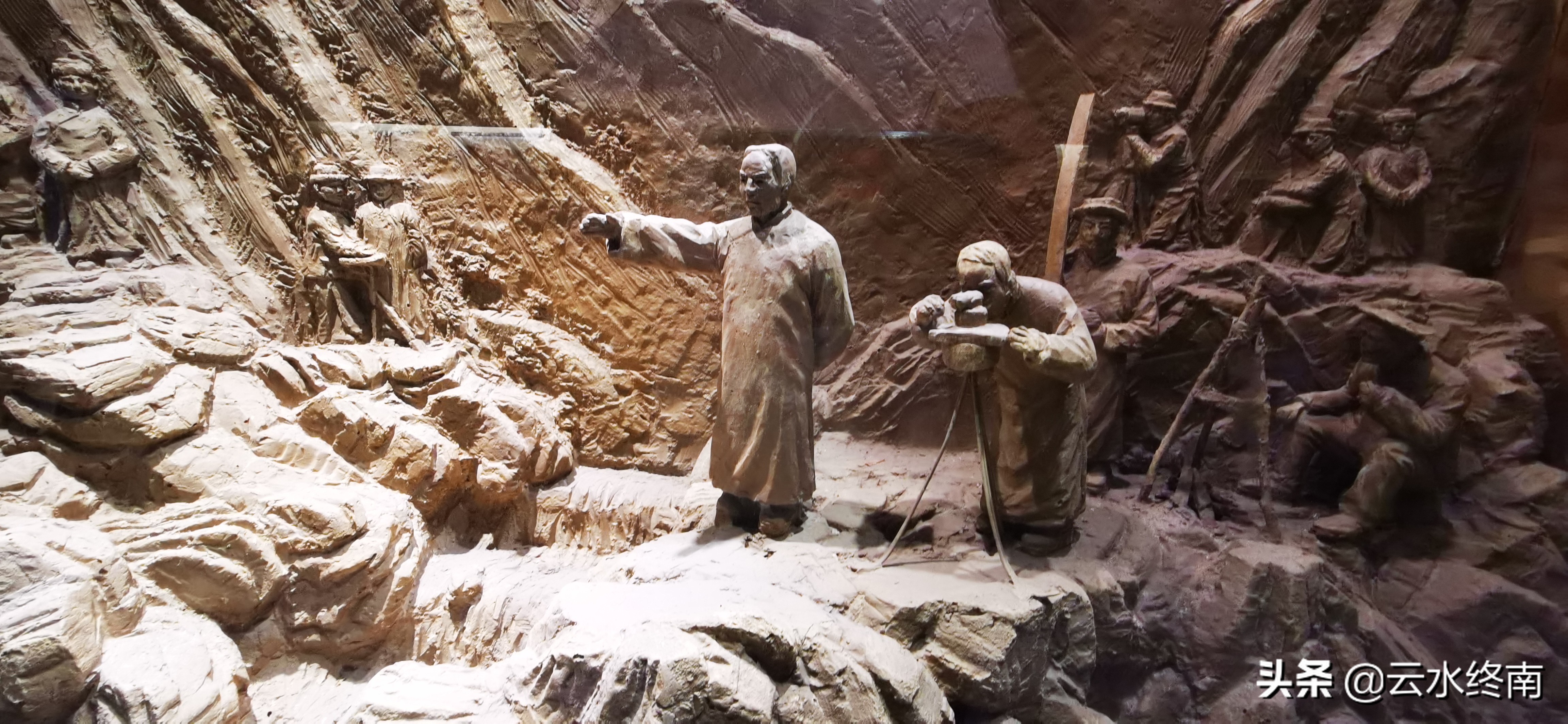 泽被百万人的水利之父，他没有做大官，蒋介石却赠送他母亲寿礼