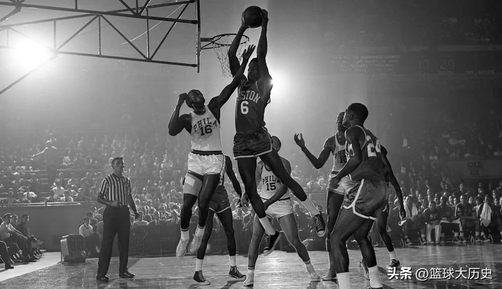 比尔拉塞尔有多强(为什么说，比尔拉塞尔是篮球史上最伟大的巨人？)
