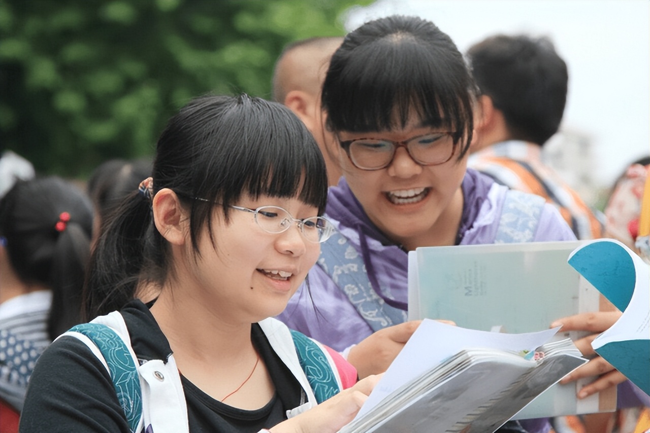 保送清华北大需要什么条件（保送进清华北大需要什么条件）-第3张图片-昕阳网