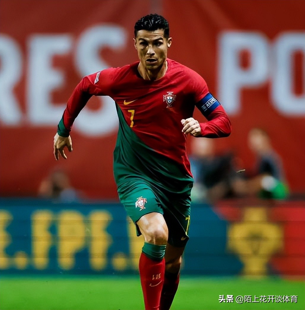 如果他们其中的一人,能够率领球队在卡塔尔封王,不仅会结束绝代双骄