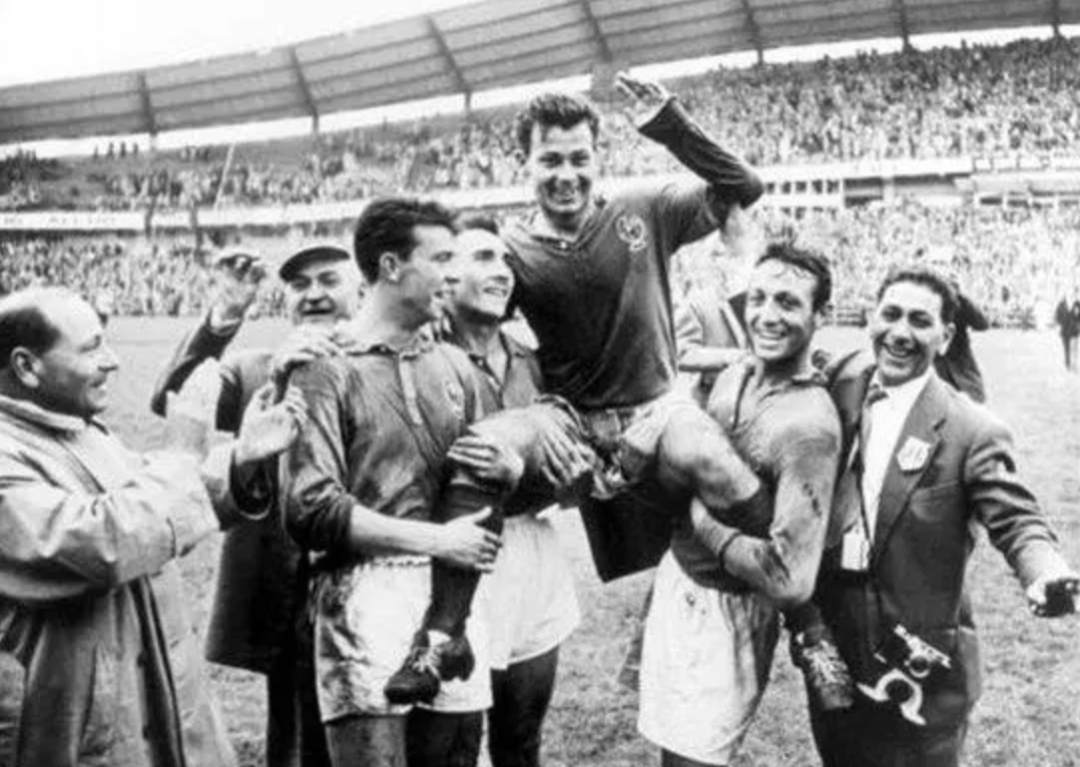 2014世界杯上的尴尬（20个世界杯冷知识：尴尬、趣闻和高光）