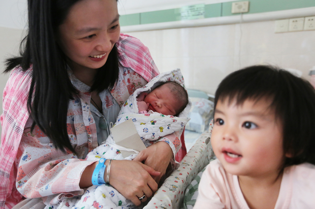 “生二胎好让老大有个伴？”催生的最大谎言，不过是多个亲戚而已