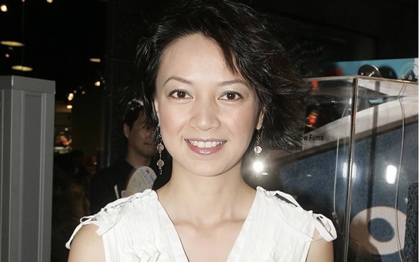 到了国外之后,杨婉仪一点儿也没有闲着.