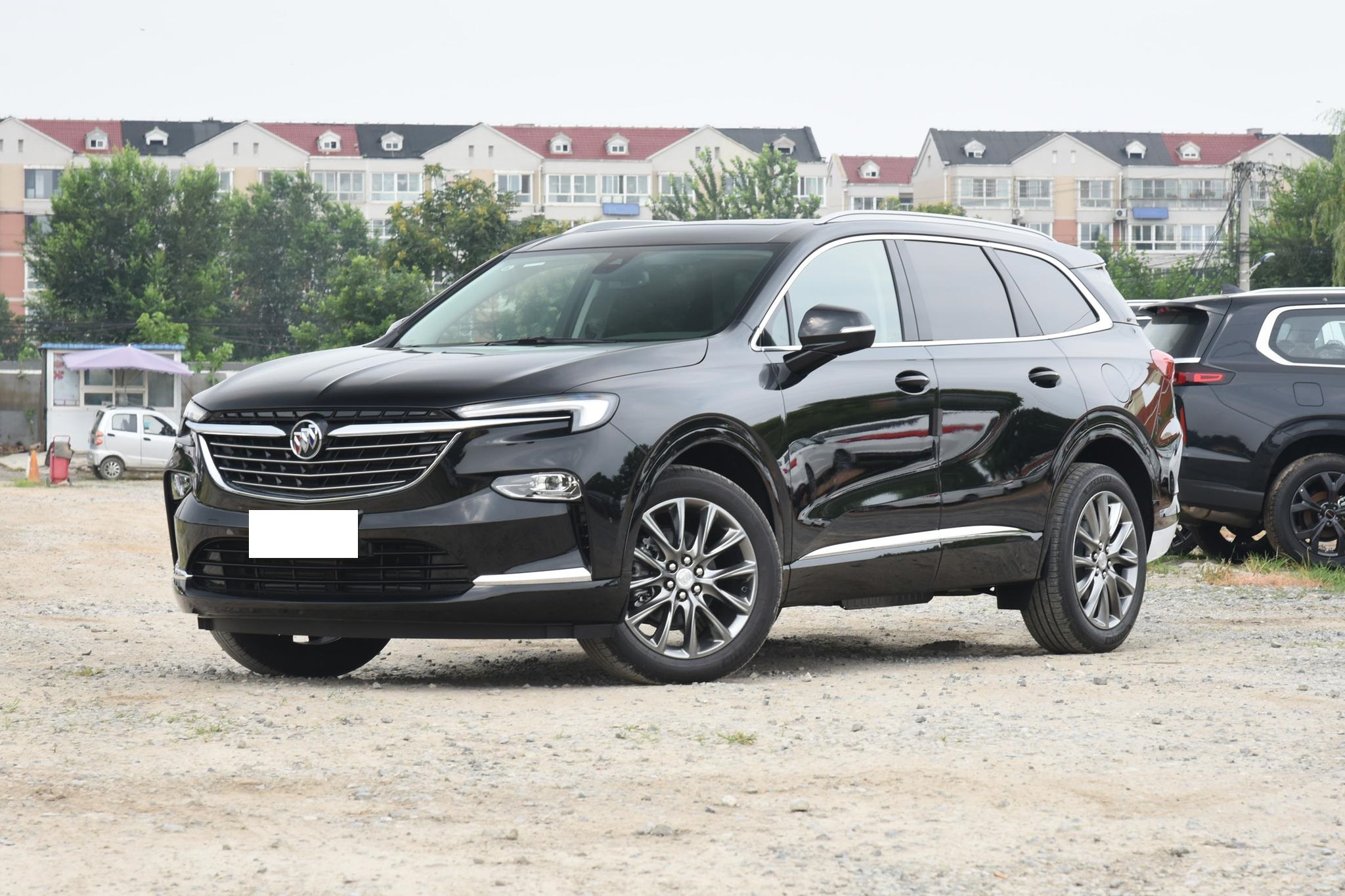 30万左右，我会选3台中大型SUV，254马力+全时四驱，实用还有面子