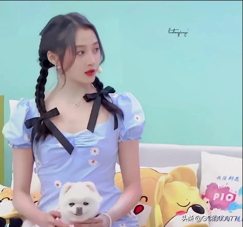 明星图片关晓彤