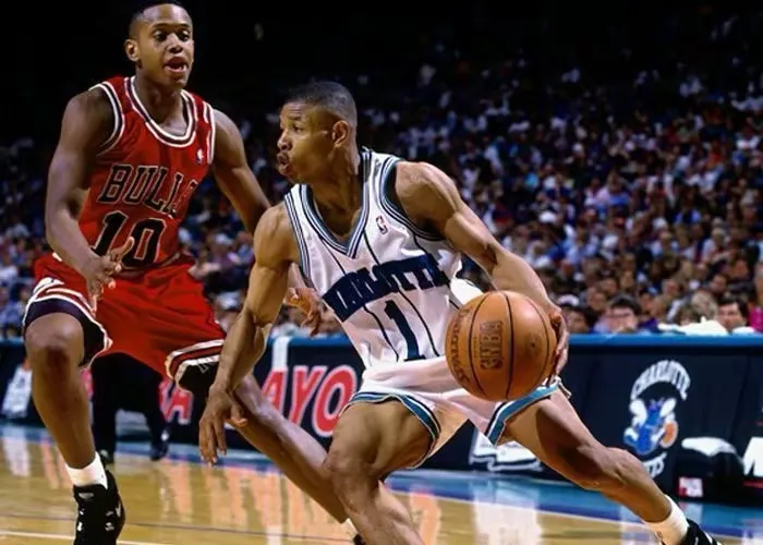 哪些nba矮个子的篮球明星（NBA历史最矮的球员，身高仅1.6米，大帽尤因防守乔丹，他是谁？）