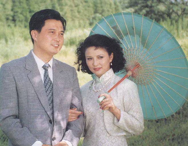 80年代女星李羚：不爱高官爱寒门，大13岁初恋丈夫的爱让人泪目