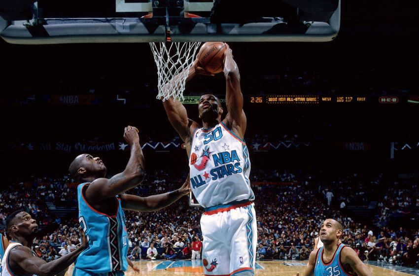 nba球星为什么叫海军上将（大卫·罗宾逊：球场中的七尺乔丹，坚守圣城十四载的海军上将！）