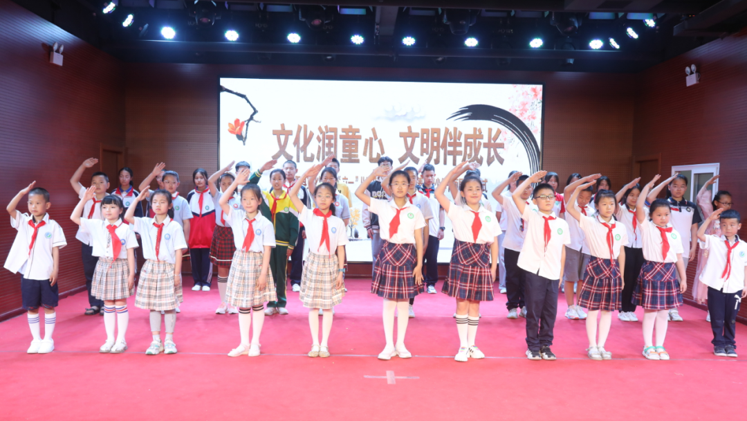 合陽縣文化館舉辦慶祝“六一”兒童節(jié)暨“2022·向新春”青少年書畫展頒獎活動