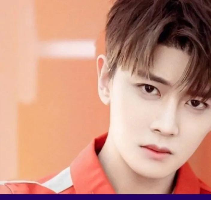 国超上身任嘉伦