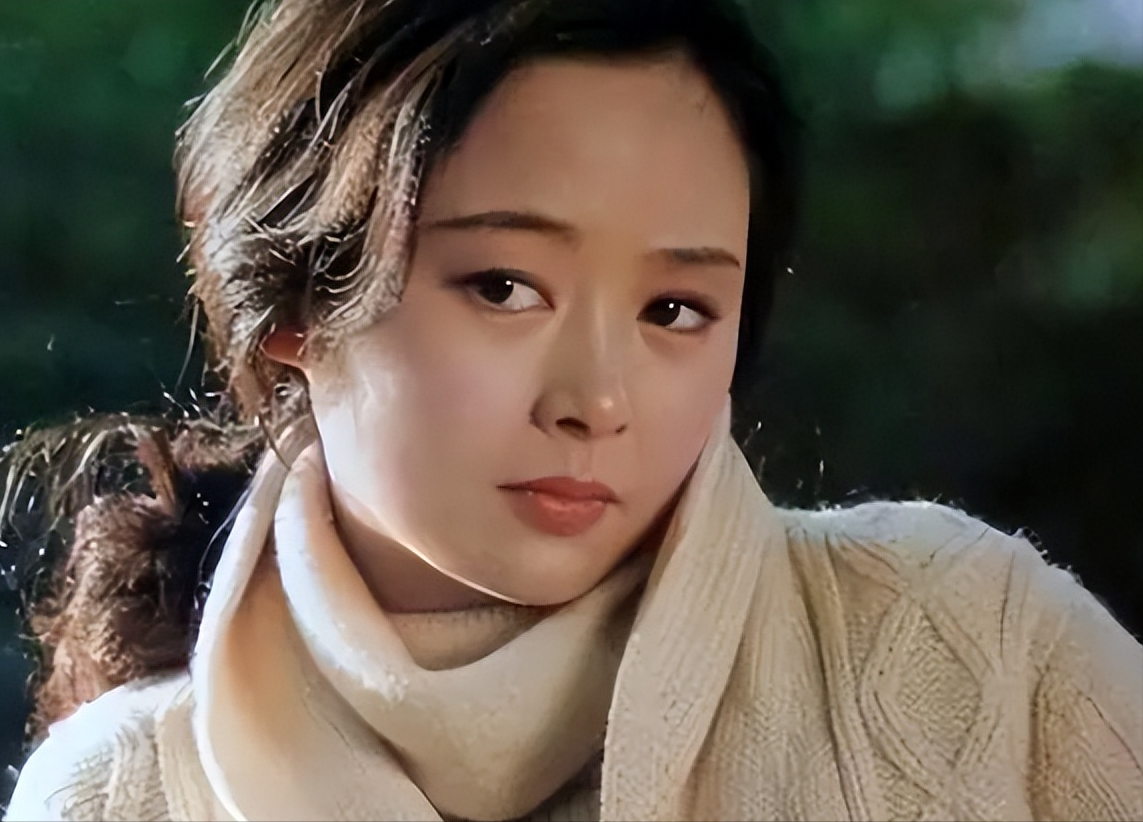 65岁张瑜:无儿无女,离婚后单身30年,再看见前夫仍旧会心动!