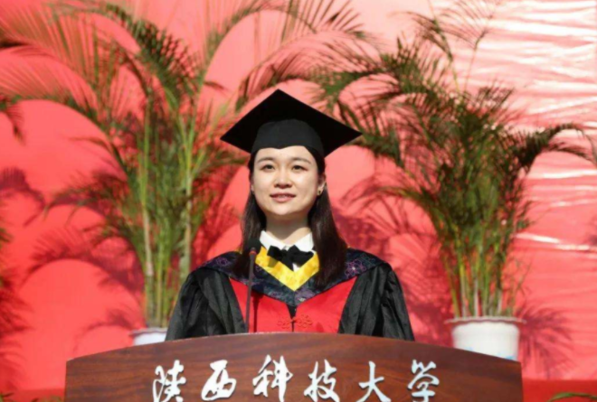“双非”女博士入职西工大，有颜有才有气质，却因学历饱受质疑