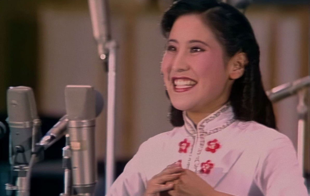 著名歌唱家远征:80年代红极一时,离婚后远嫁美国,如今怎样了?