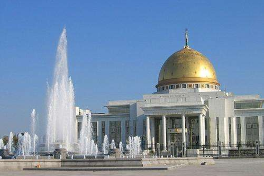 土库曼斯坦名存实亡（土库曼斯坦：亚洲唯一的一个永久中立国，汽油每升一毛钱左右）-华海博客