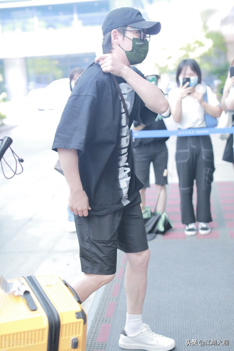 八卦：赵丽颖 李现 张若昀 朱一龙 宋轶 黄渤 鞠婧祎 王俊凯 魏大勋 梅婷