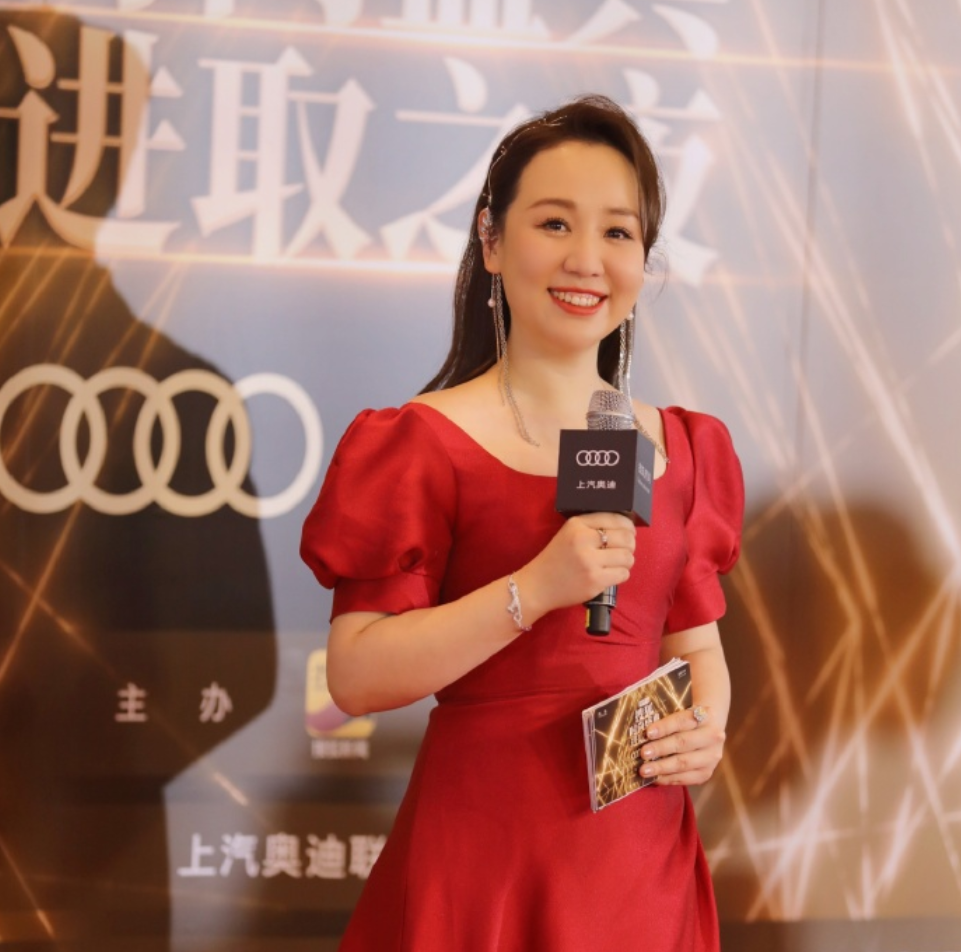 关凌个人资料简介("国民闺女"关凌:长大后成了主持人,老公姬姓,儿女