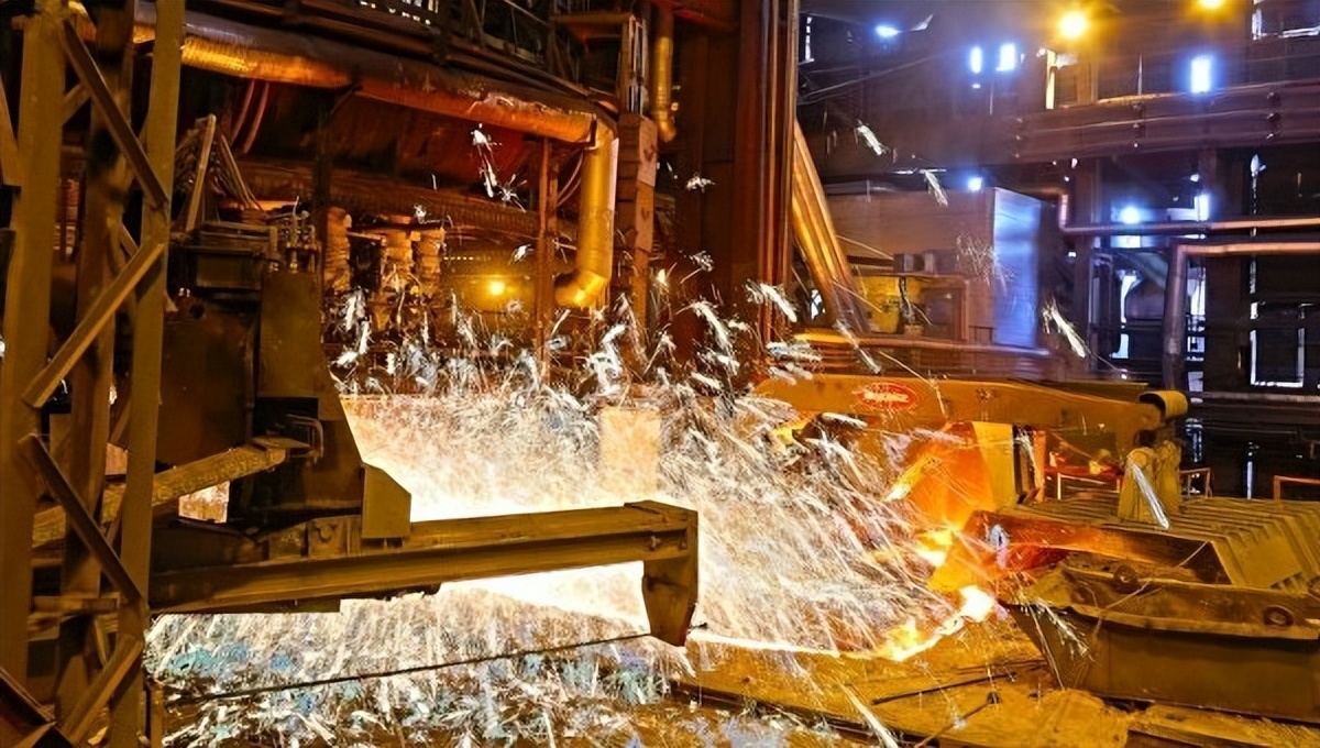 ���ٸ����������ⱻը��2000�����������ܣ�Ӣ���ֱ�Ҫ��������