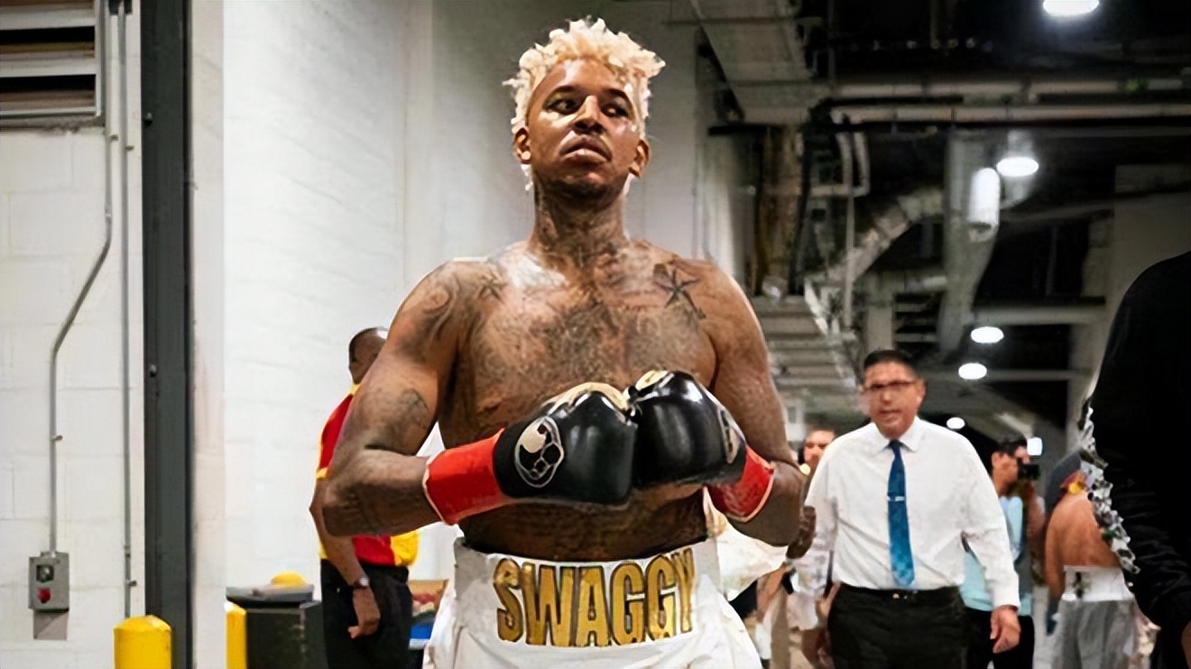 不过,在赛后接受采访时,尼克杨依然满脸笑容,也许天