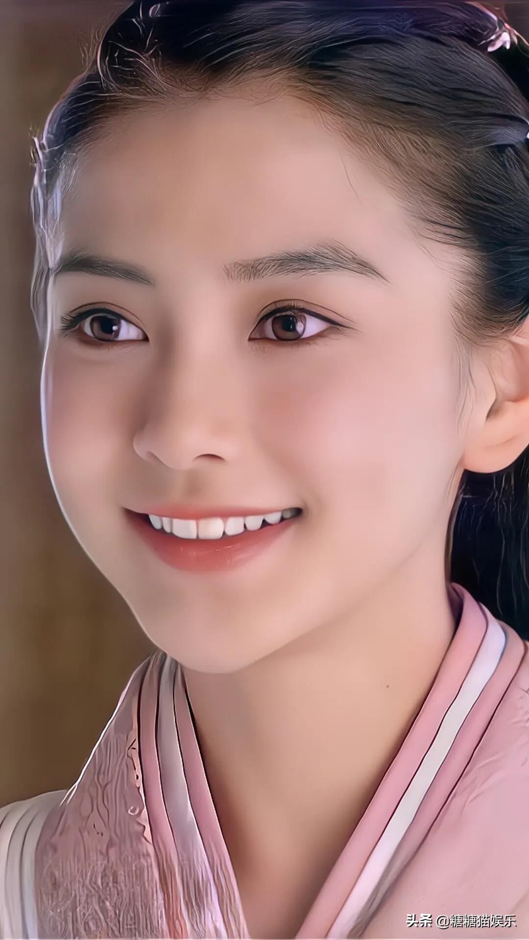 当杨颖遇到杨蓉时，两大女神谁更美一筹？