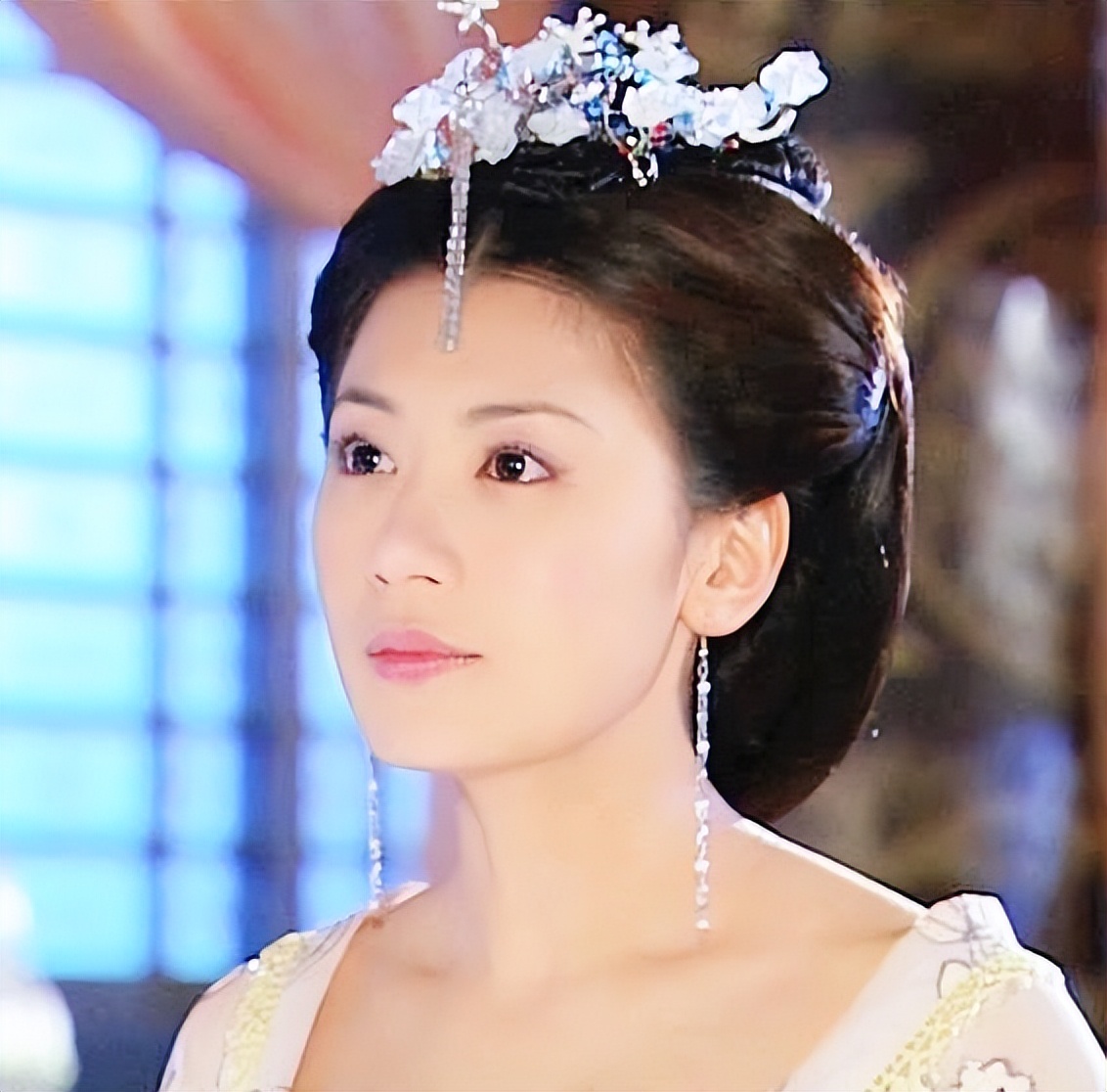 左小青的雅风，黄奕的冯素贞，贾静雯的武媚娘，统统没她惊艳