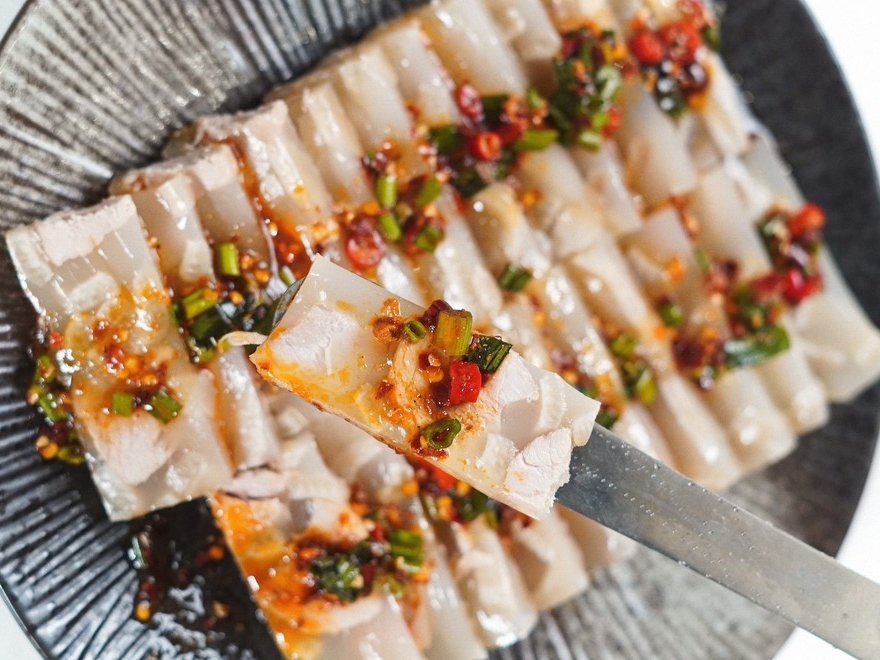 一斤猪皮出3斤猪皮冻,利润真不小,老师傅教你做,学会轻松开店