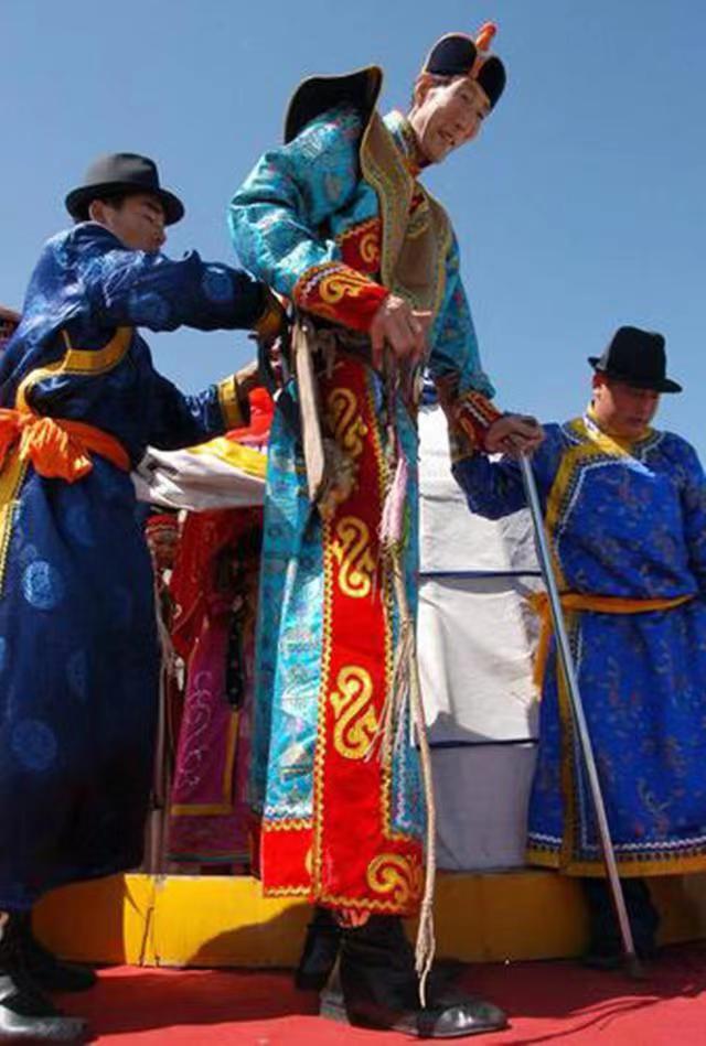 鲍喜顺为什么去nba（中国篮坛的第一巨人，娶小28岁妻子冒险生子，他们的现状如何？）