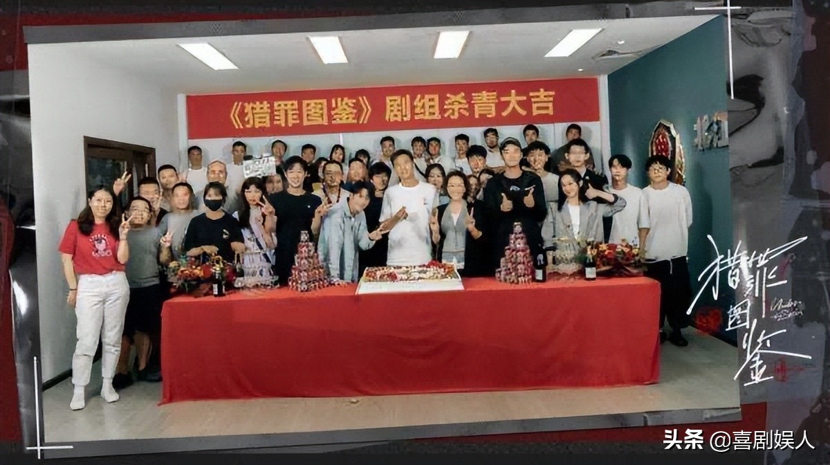 失业演员现状有多惨？摆地摊卖菜，当搬运工，怀着孕还在卖房