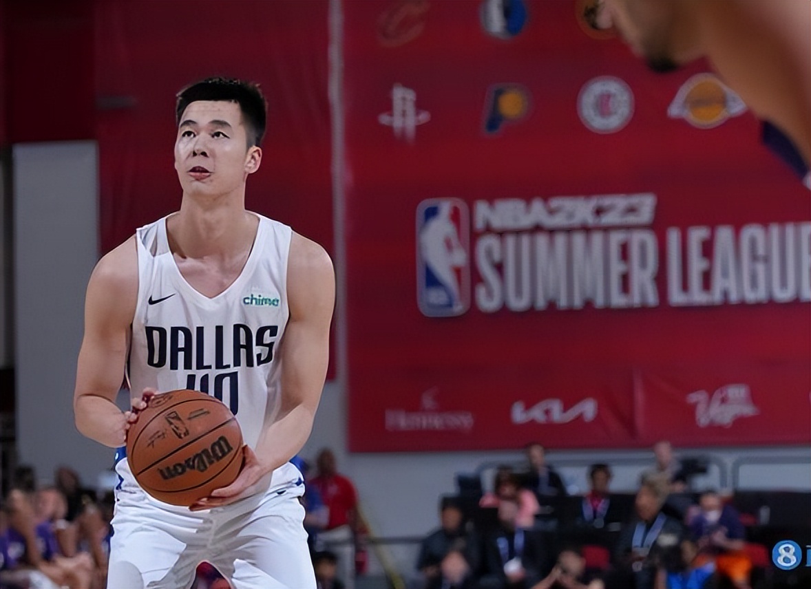 中国有哪些未来新星能进nba(罕见一幕！中国4大新星齐聚NBA夏联，张镇麟真狠辣，郭昊文逆袭)