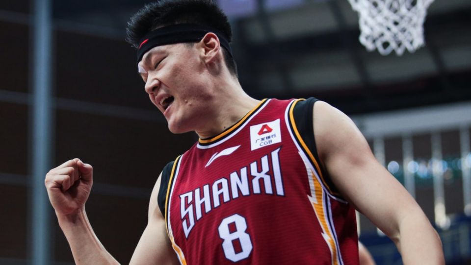 高登cba以前在哪里(从最佳球队到MVP，CBA前两阶段的8大奖项花落谁家？)