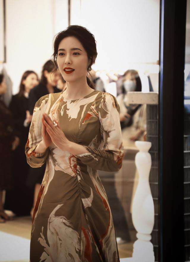 茗洋娱乐—美女明星—曾黎