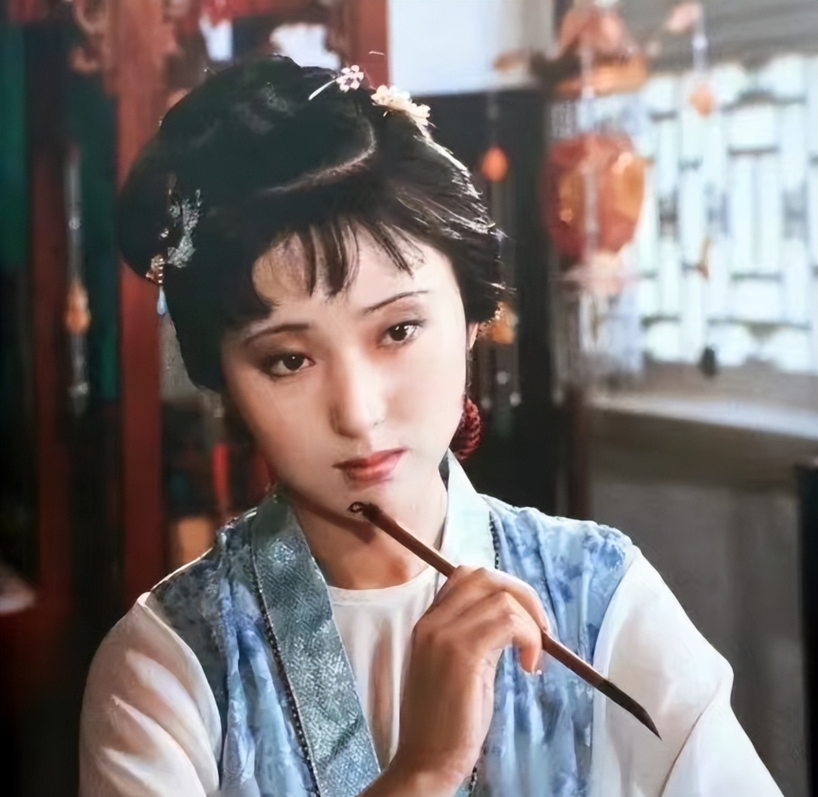 未嫁宝钗、无子熙凤、多病黛玉，红楼35年，演员竟都活成了剧中人