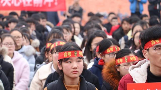 高考“百日冲刺”来临，学霸说出复习心得，教你如何脱颖而出