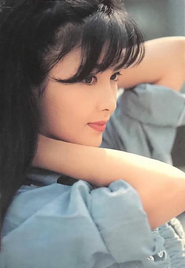 周慧敏90年代海报图片