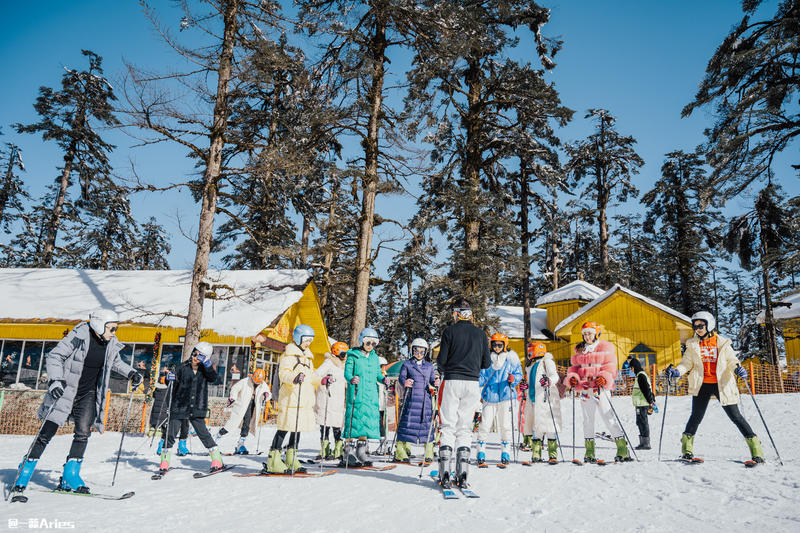 成都周边游 | 川西的雪国秘境，我与瓦屋山的纯白约定