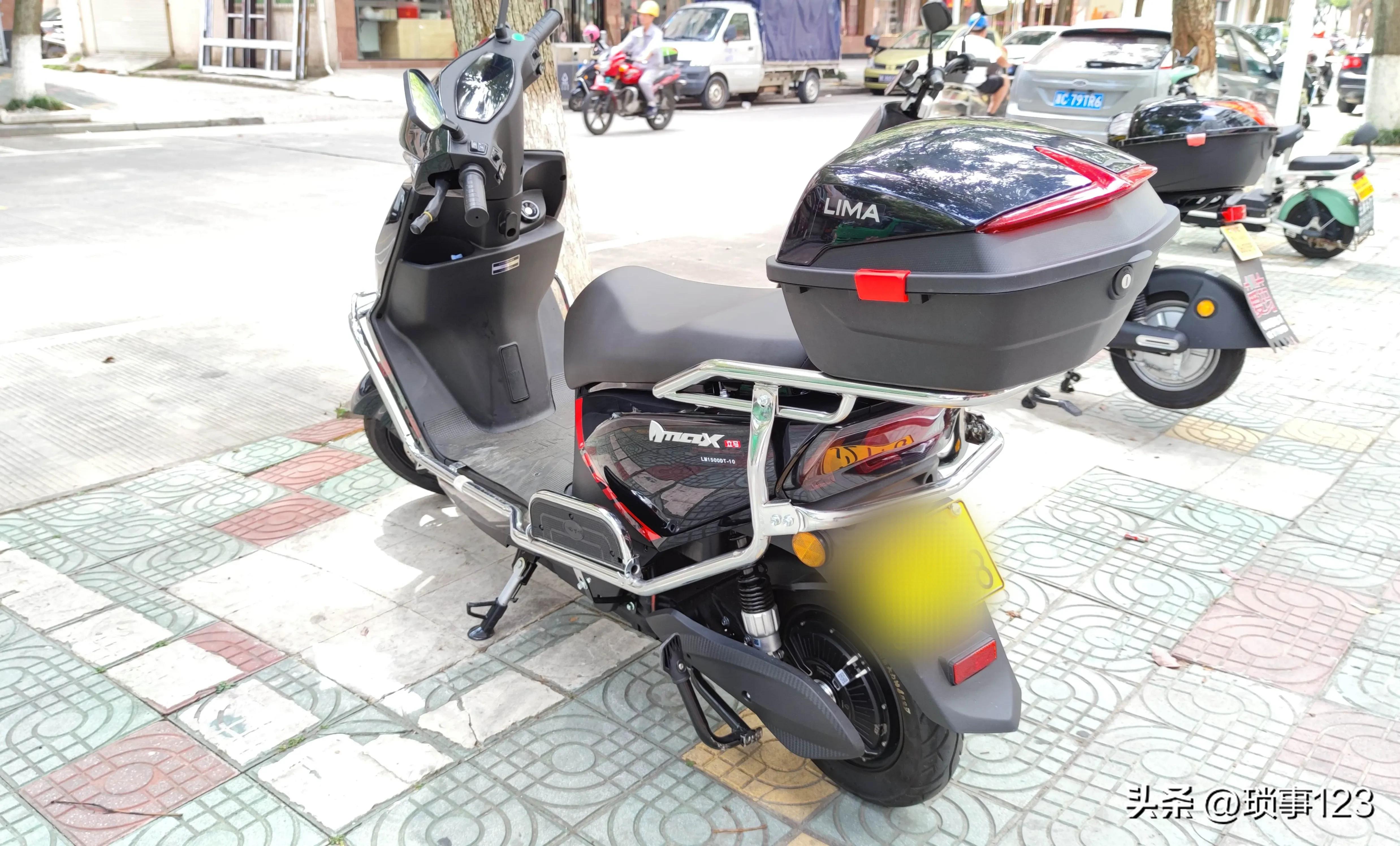 立馬電動摩托車（3850元入手，立馬極威（LM1500DT-10）電動摩托車靜態評測）