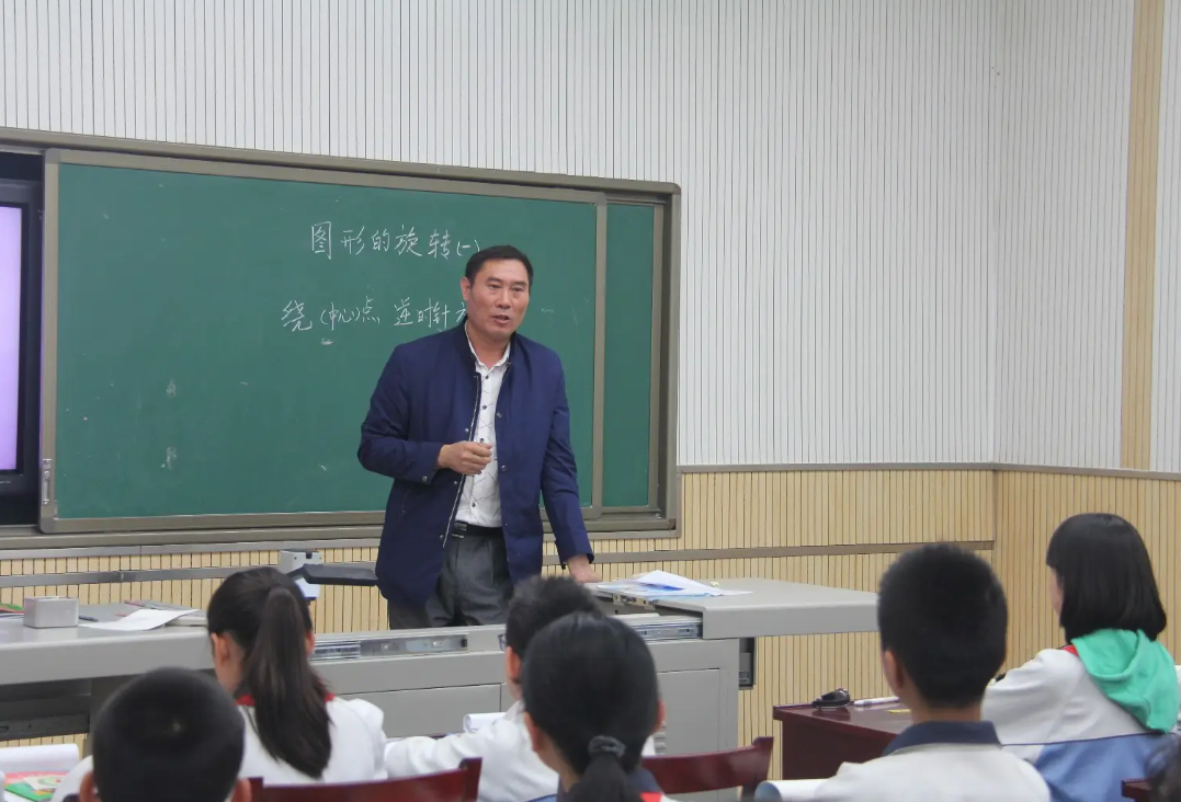 教师工资将有变化，评定职称条件或放宽，连幼儿园教师也包括在内