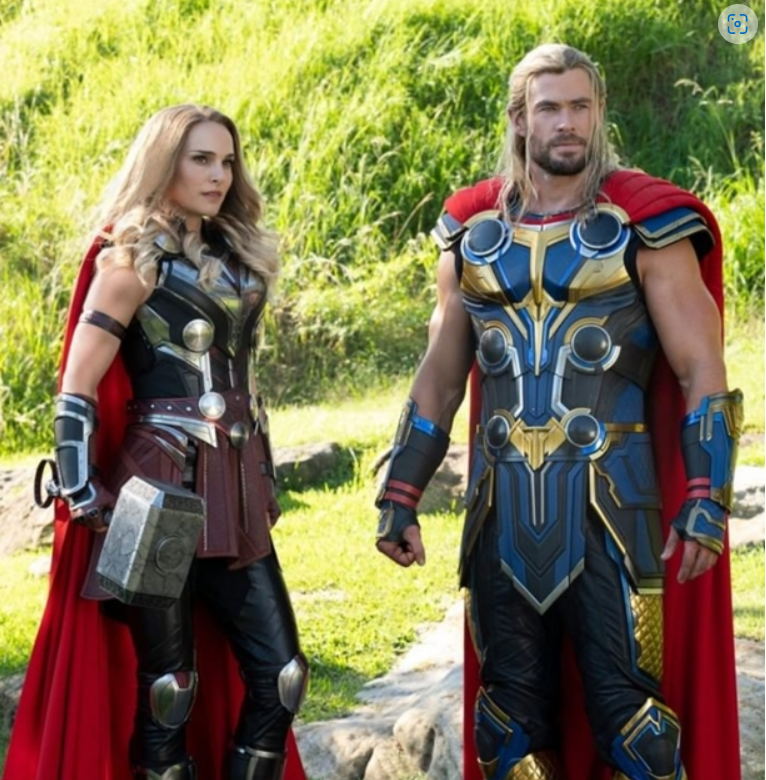 雷神都这样接小孩？娜塔莉波曼爆料：他都会躲在树后面