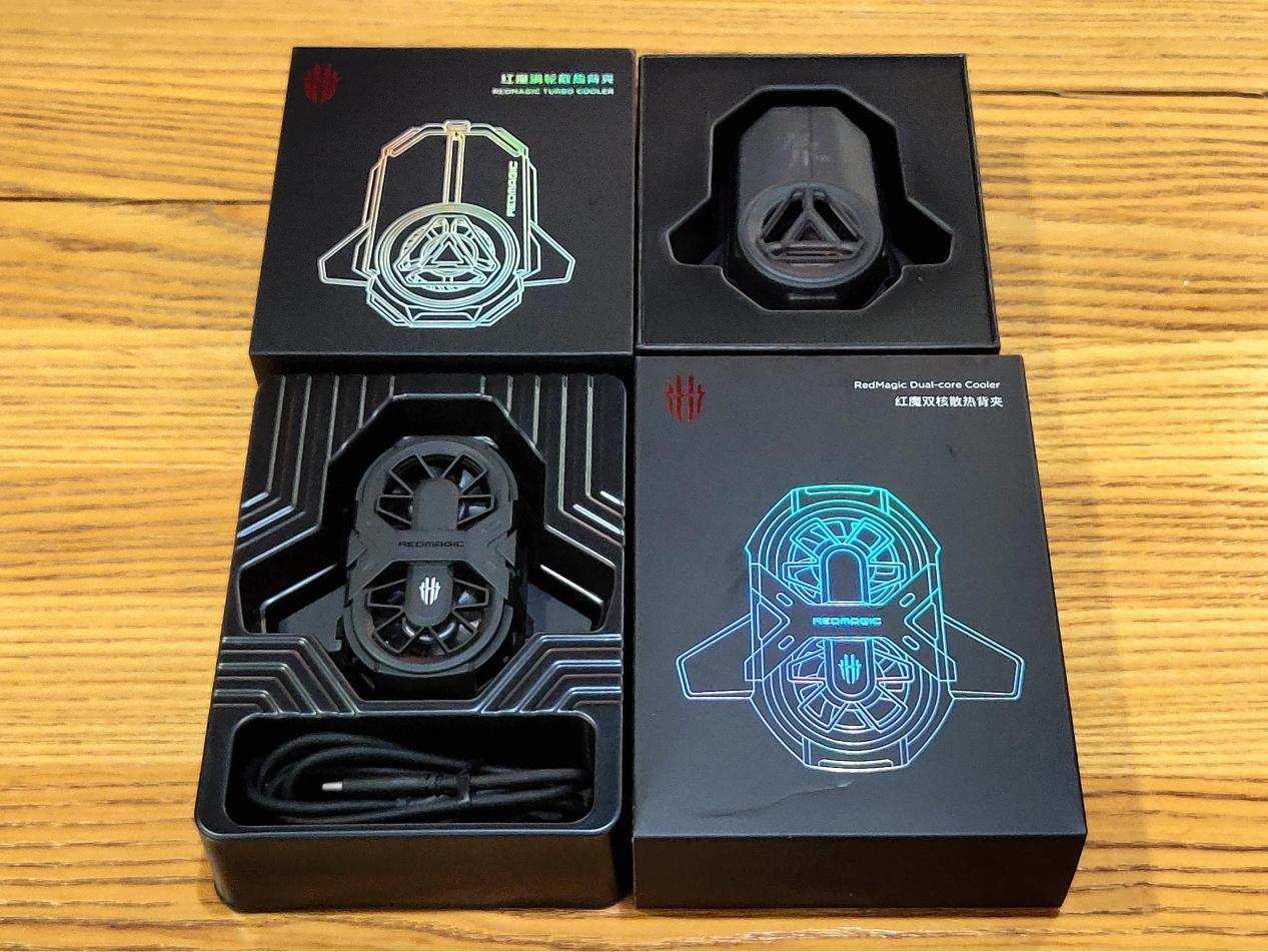新旧两款对比，新红魔涡轮散热背夹效果更冷、更酷炫