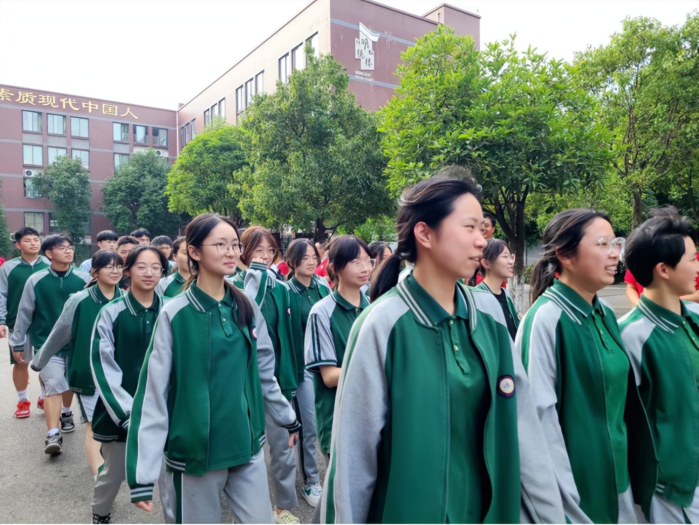 理科690、680，文科640、620，很淡定！“985”，成外高新一起冲