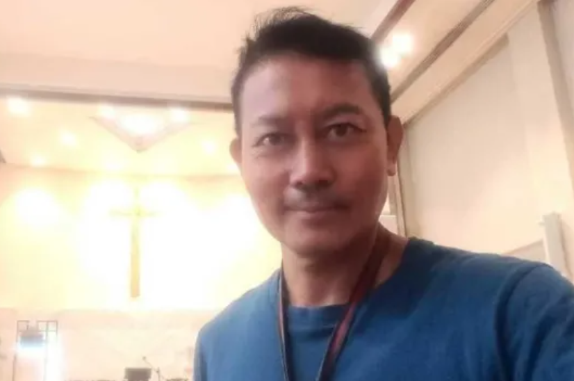 曾伟权一生未娶，59岁病逝无子女送终，生命最后与一只小狗相伴