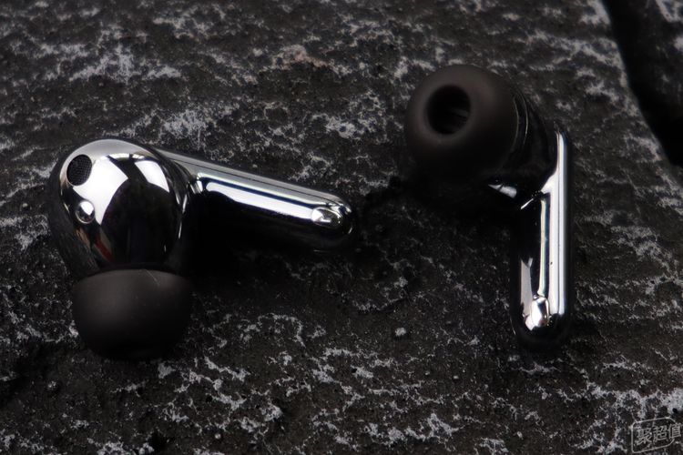 音质出众还有创新测温亮点的真无线蓝牙耳机——荣耀Earbuds 3 Pro