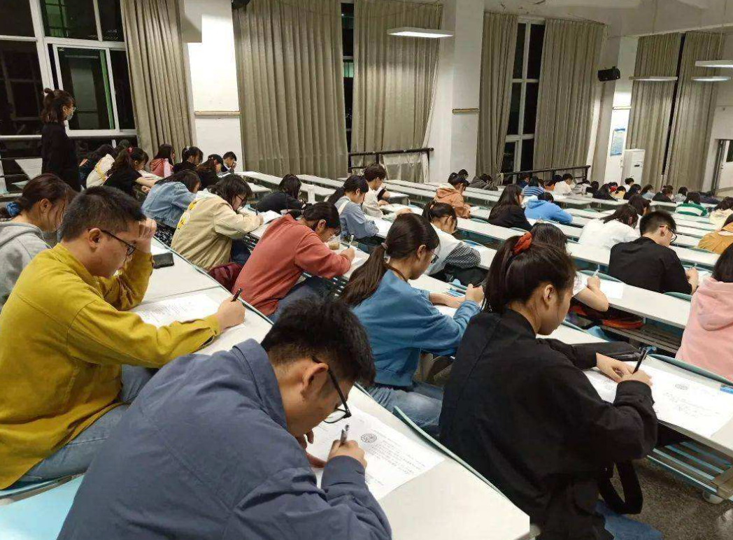 复旦大学“硬核”试卷，一道题值60分，考生：我终于不用挂科了